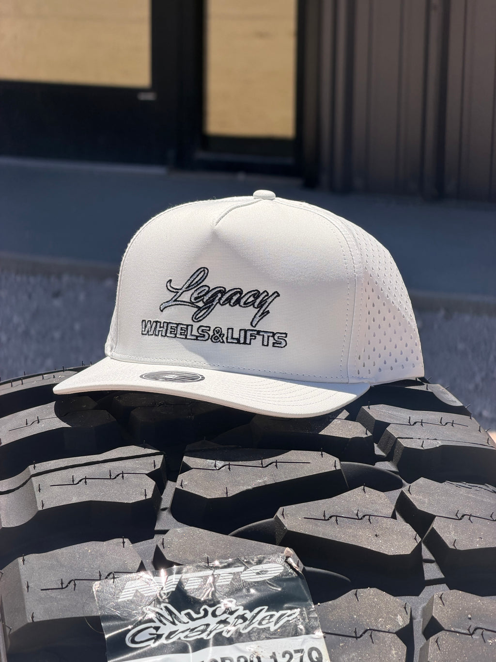 LWL White Hat