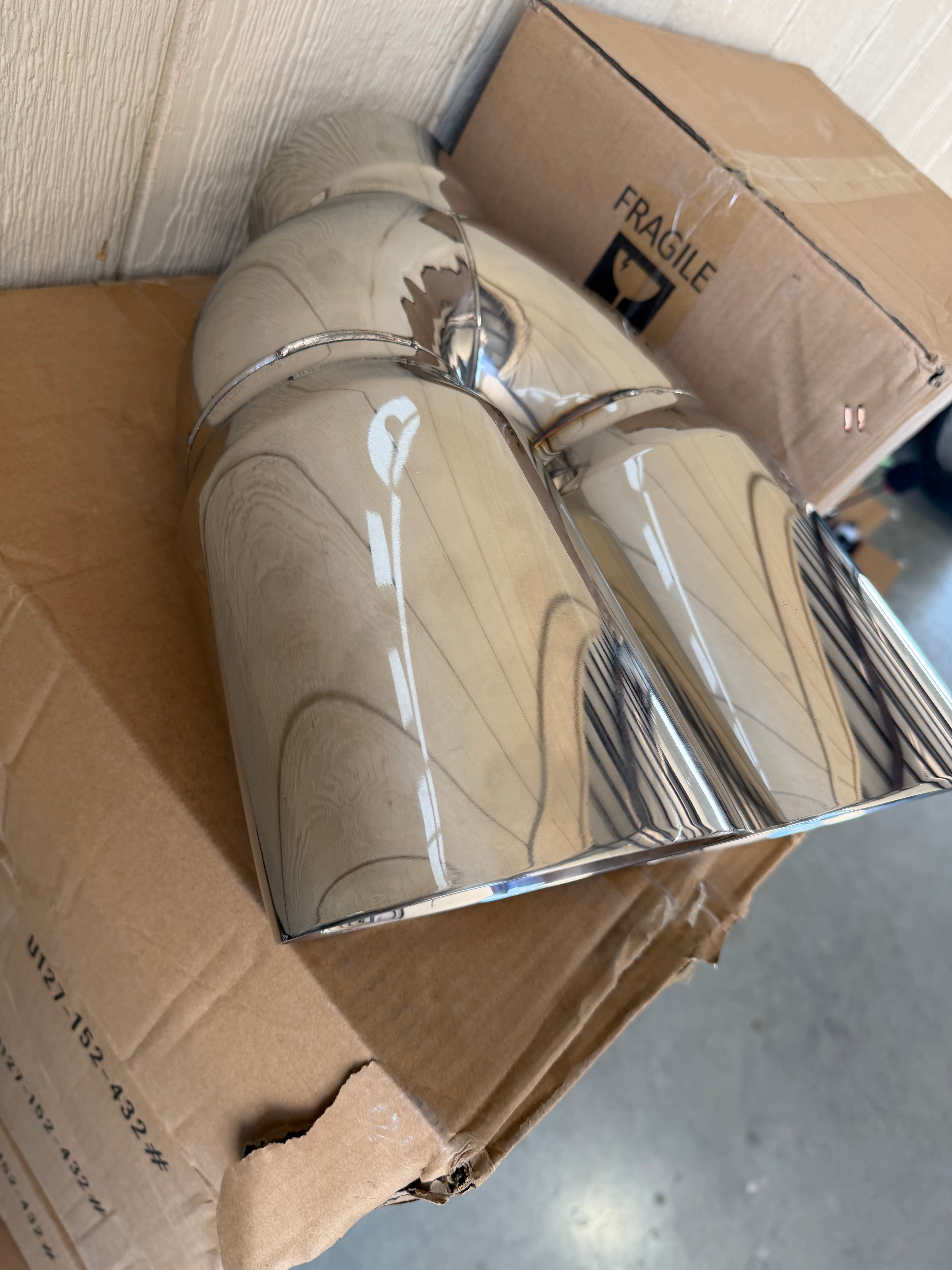 5-6 dual exhaust tip polished